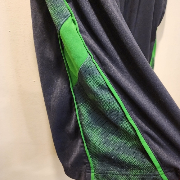 XERSION Black and Green Mens Athletic Short Size XL - Picture 4 of 11